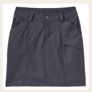 Duluth Dry On The Fly nylon skort. Size 14.
